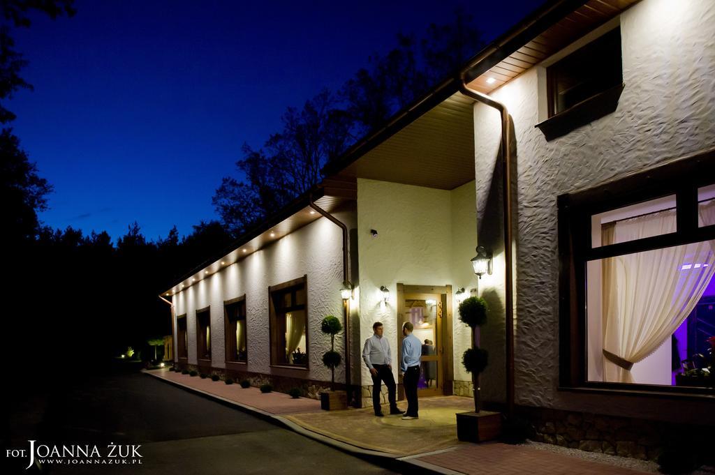 Zajazd Avangarda Wisznice Exterior foto